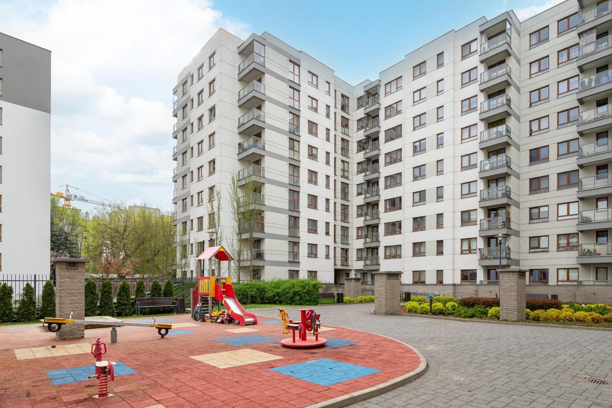 ורשה Aleja Krakowska Comfy Apartment מראה חיצוני תמונה